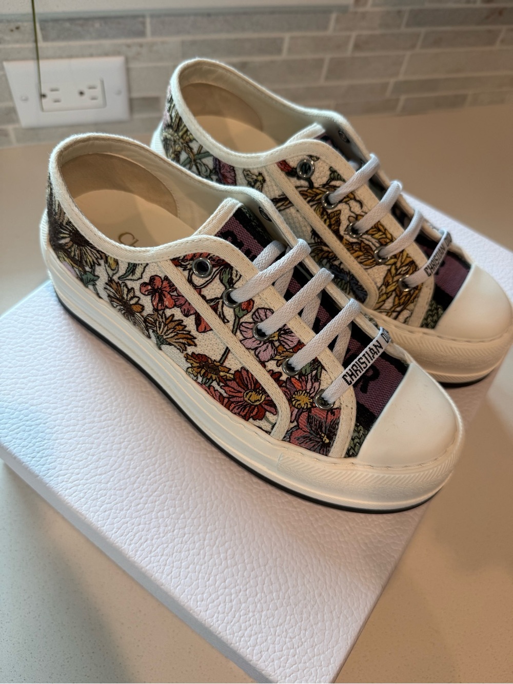 Dior Walk N Dior sneakers in LE lilac floral print BNIB